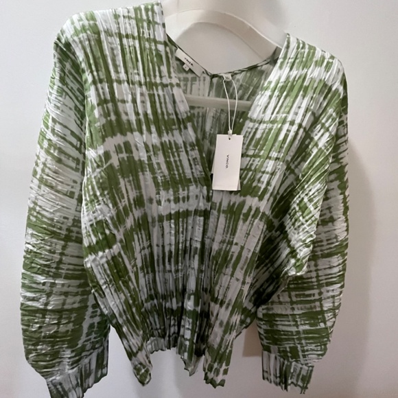 Vince. XS S 💯 Silk Tie-dye Long Dolman Sleeve Blouse Pistachio Top - Picture 6 of 15
